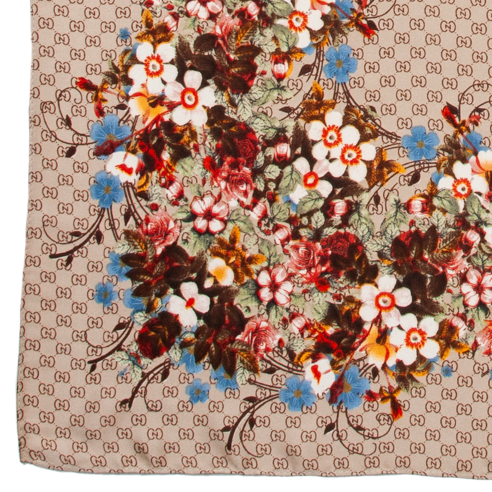 851805 Skjerf, Lite skjerf med blomsterkrans - beige