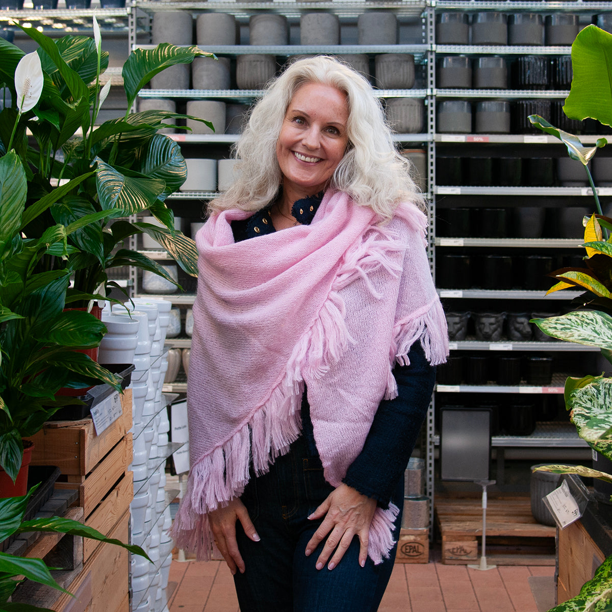 704636 Klær ELLEN stort mykt strikket sjal - lys rosa