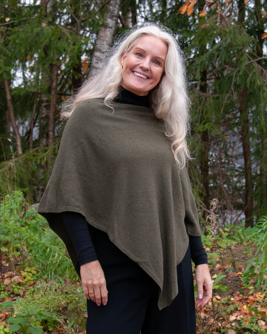 804450 Poncho Eco Kashmir - olivengrønn