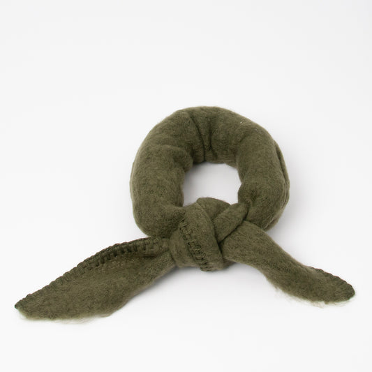 805750 Liten trekant med sting TG16028 -olivengrønn