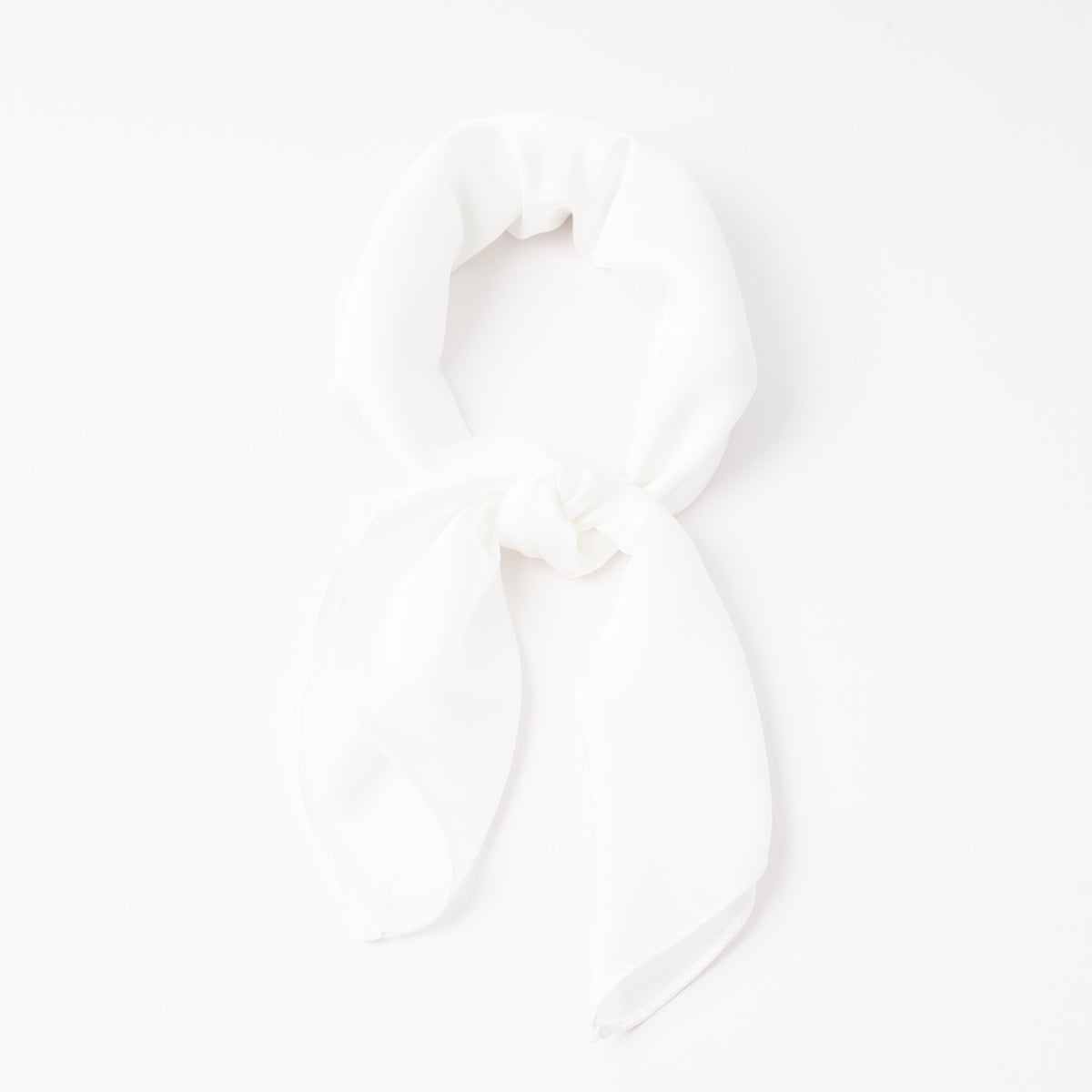 822502  Skjerf, Lite skjerf ensfarget - hvit