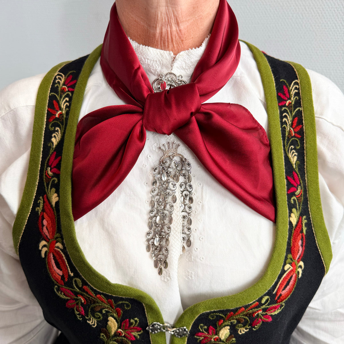 822521  Skjerf, Lite skjerf ensfarget - burgunder