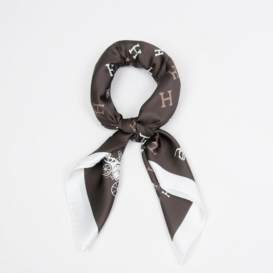 823111  Skjerf, Lite skjerf H-print - brun