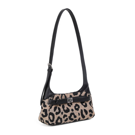 853811 Veske GABRIELLE clutch med frontspenne  - leopard