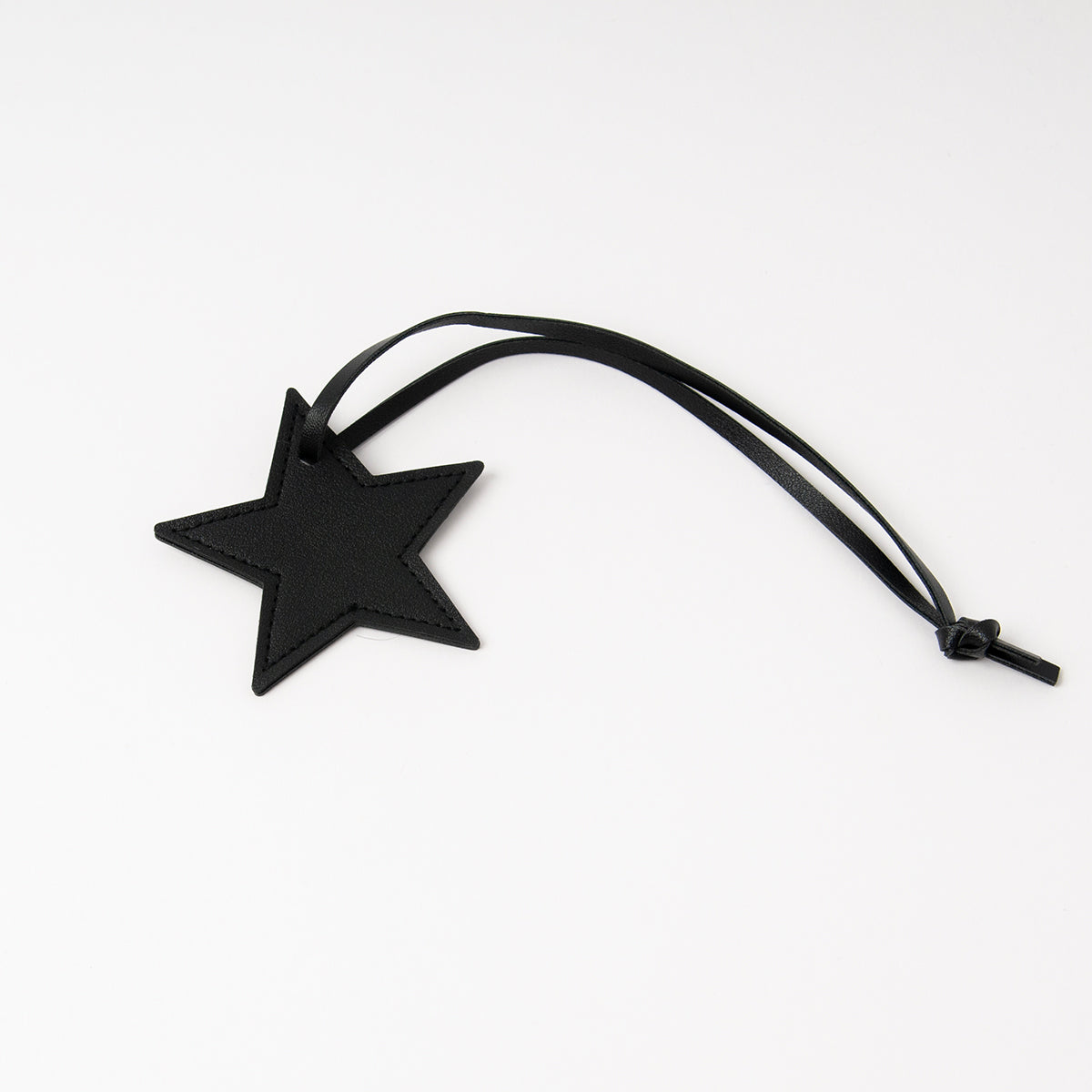 849601 Veskepynt, STAR skinnrem-look med stjerne - svart