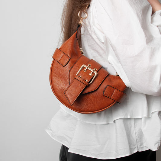 853715 Veske GWEN Crossbag med frontspenne - cognac