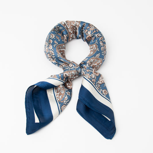 908641  Skjerf, Lite skjerf paisley med farget kant - blå