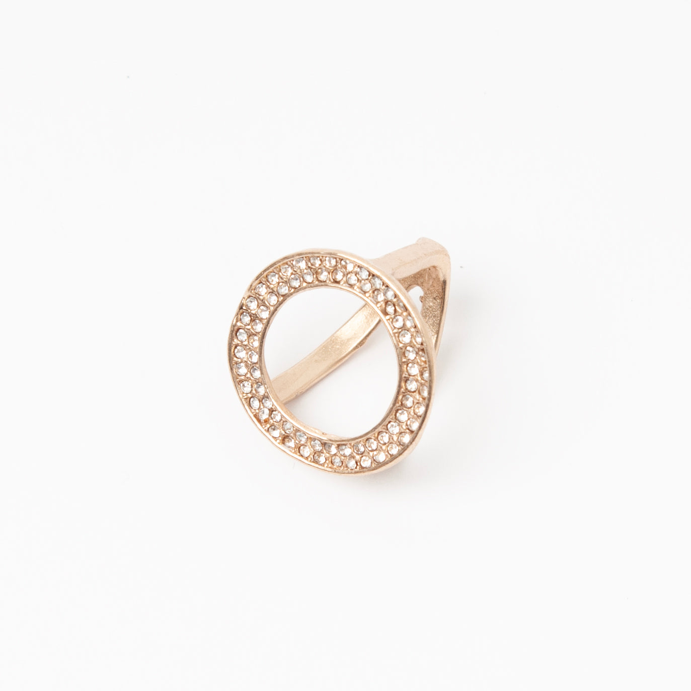868862 Skjerf ring - Sirkel med strass stener - gull