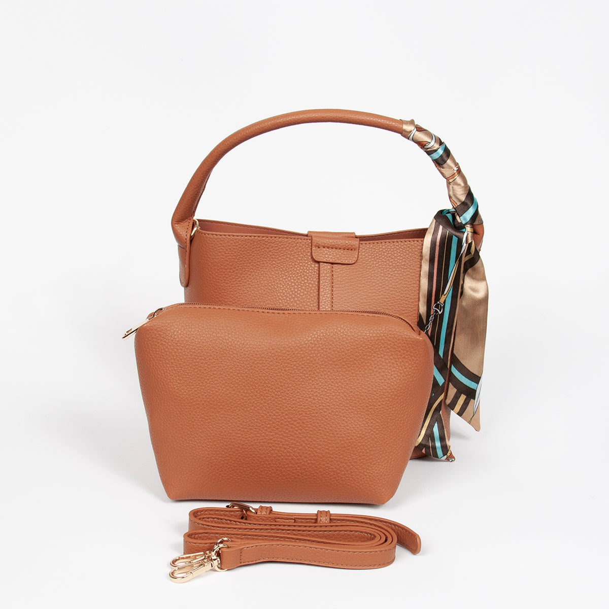 870615 Vesker, IBELIN liten bucketbag med skjerf - cognac