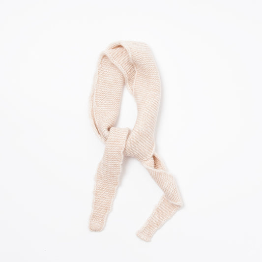 882105 Skjerf, Strikket lite SOFIE skjerf. 107 x 13 cm - lys beige