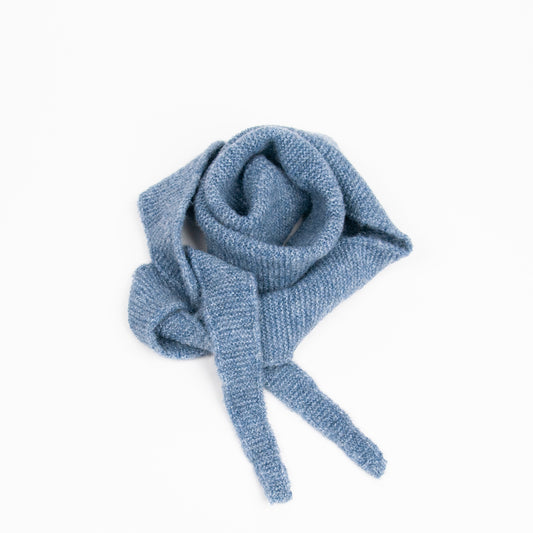 882146 Skjerf, Strikket lite SOFIE skjerf. 107 x 13 cm - jeansblå
