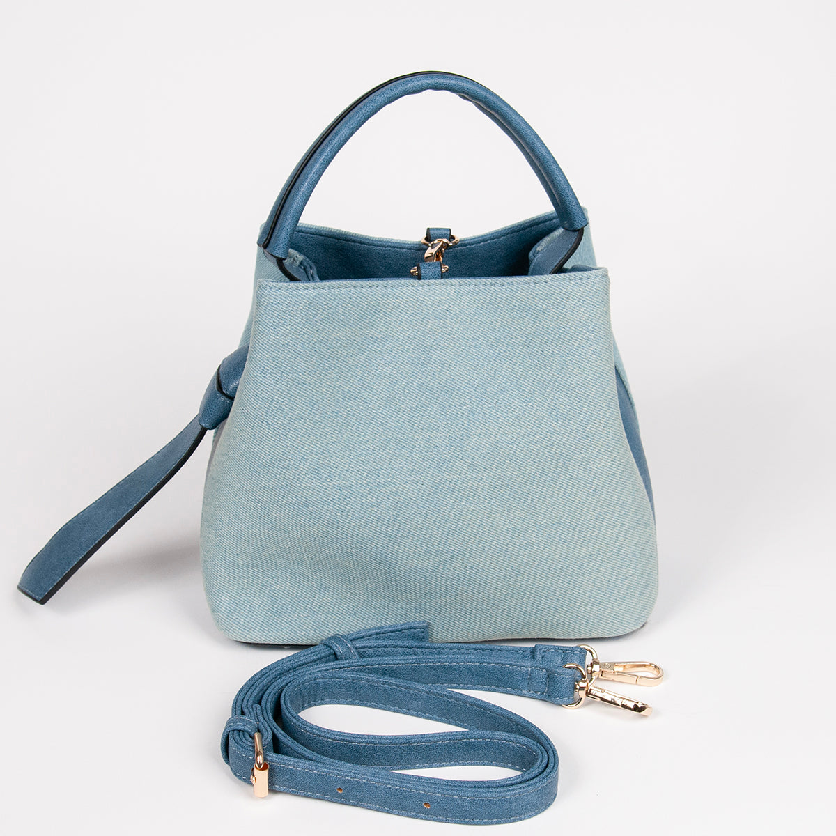 883946 Vesker, JOY liten bucketbag med frontspenne - lys blå