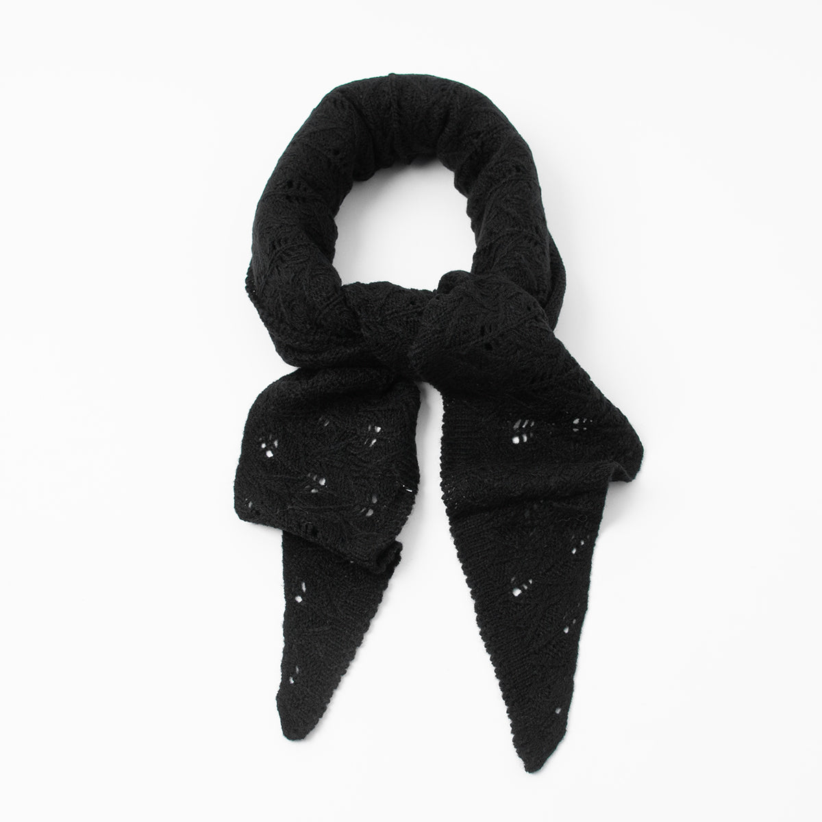 884801 Skjerf, Strikket lite triangel skjerf  - svart