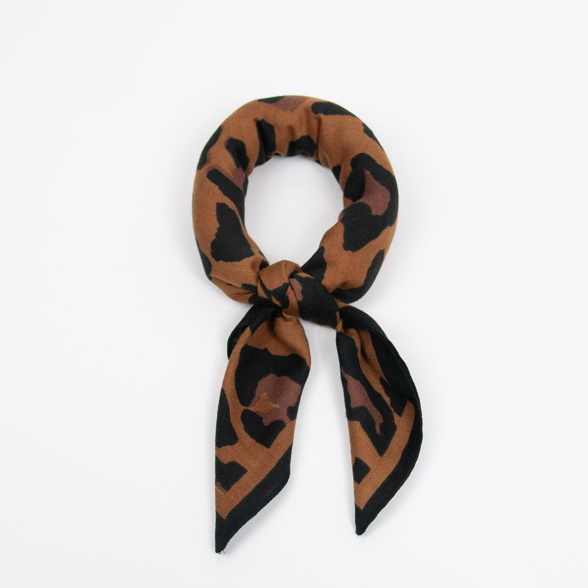 888215  Skjerf, Lite skjerf vevet kvalitet leo print - svart/cognac