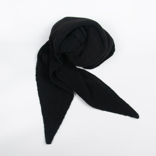 906301 Skjerf, Stort trekant skjerf 10% ull - svart