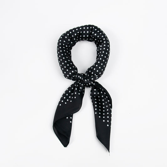 909301  Skjerf, Lite skjerf små prikker - svart/hvit