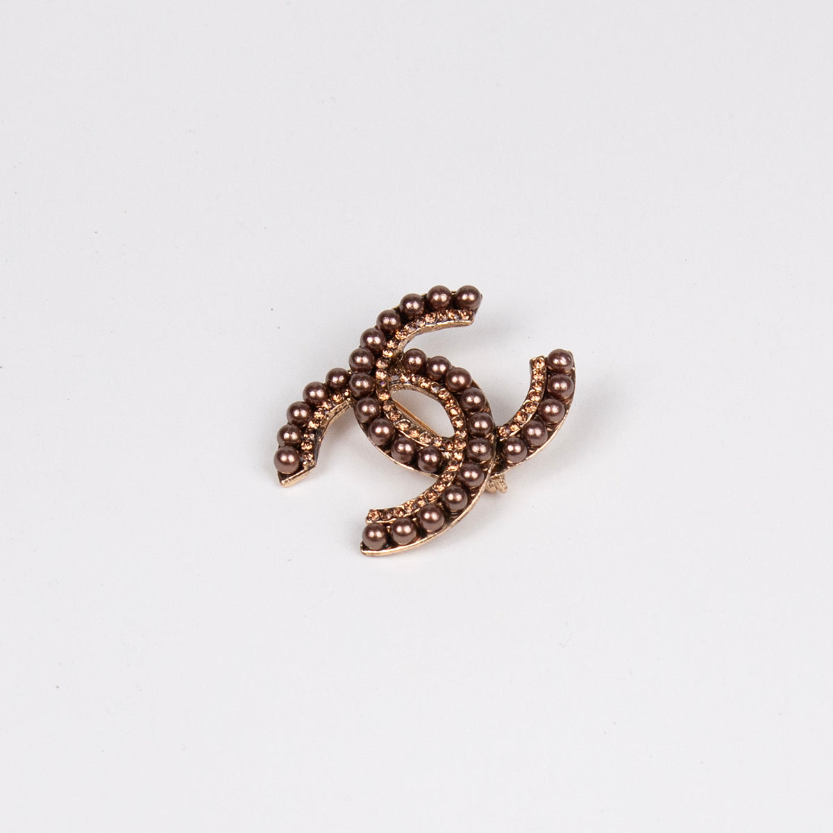 912711 Brosje, CC brosje med fargede perler - brun