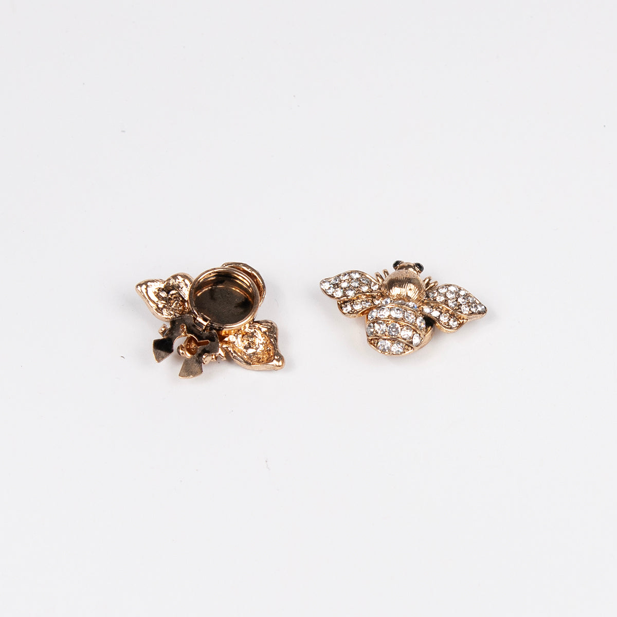 914462 Brosje, Knappedekor 2 pcs Humle - gull
