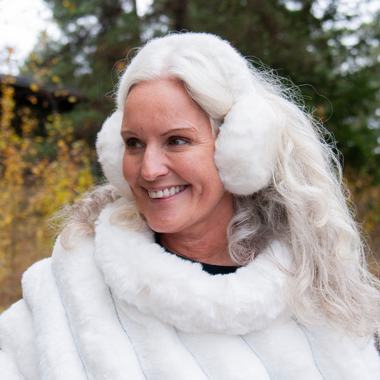 915003 Fuskpels, Ørevarmere   - offwhite