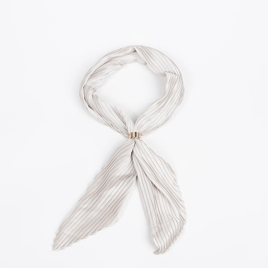 915503  Skjerf, Lite plizze skjerf med skjerf ring - offwhite