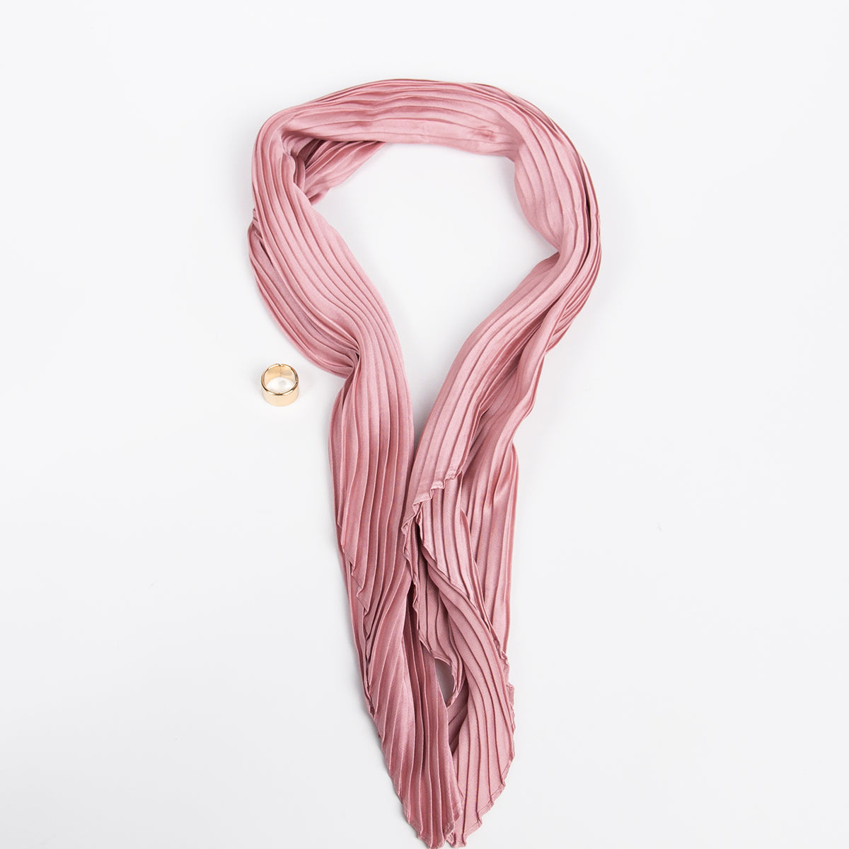915536  Skjerf, Lite plizze skjerf med skjerf ring - rosa