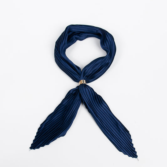 915541  Skjerf, Lite plizze skjerf med skjerf ring - marine
