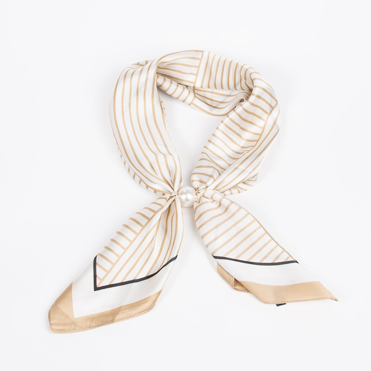 915705  Skjerf, Lite rutet skjerf med perle-magnet -beige