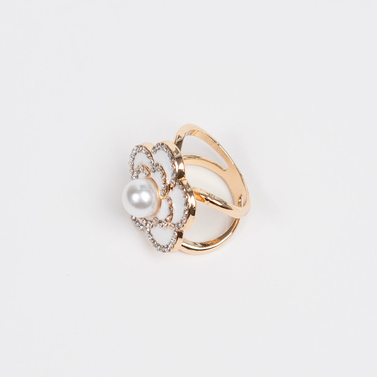 917102 Skjerf ring - Emaljeblomst skjerfring med perle - hvit/gull