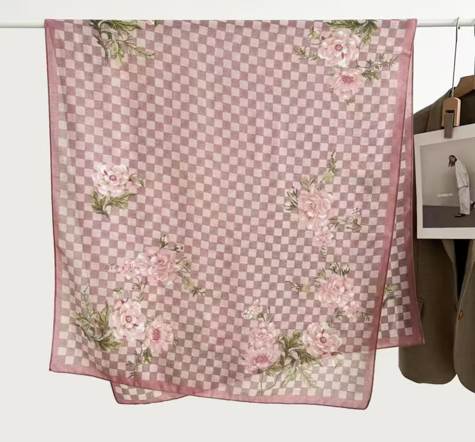 925636X  Skjerf, Mykt skjerf 80x180 cm klassisk print - rosa