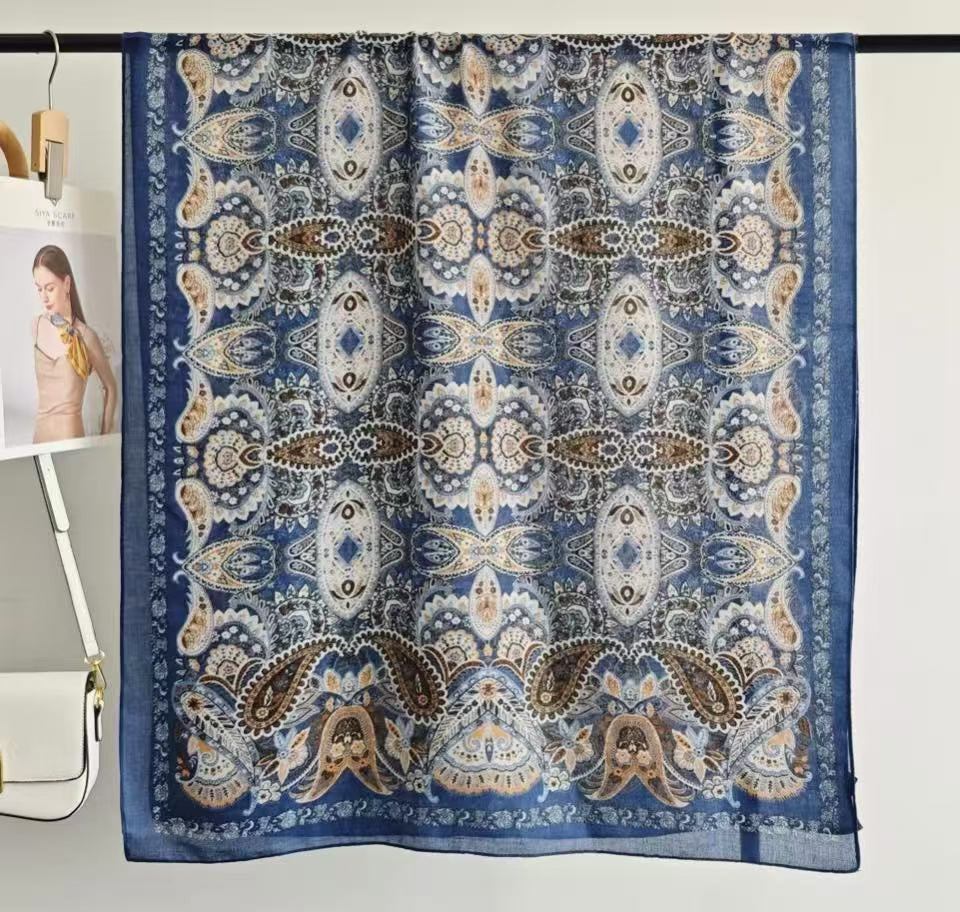 926041  Skjerf, Mykt skjerf 80x180 cm plaisley print - blå/brun