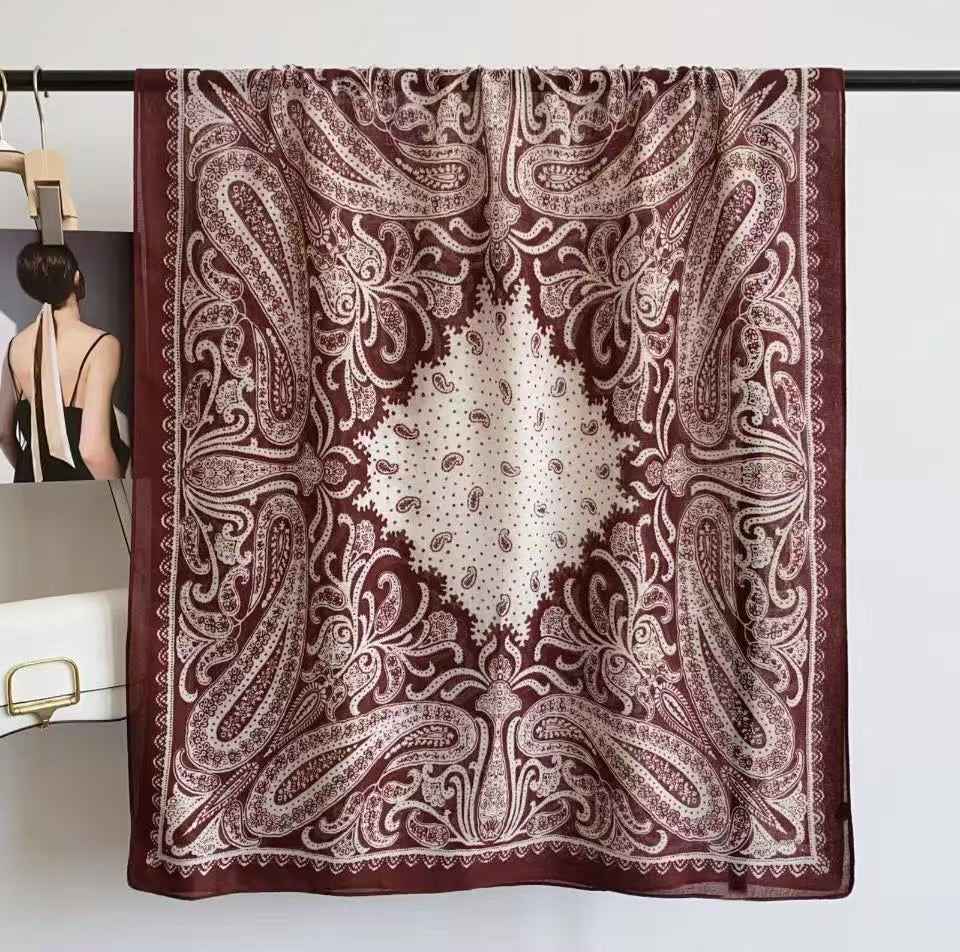 926121  Skjerf, Mykt skjerf 80x180 cm paisley print - burgunder