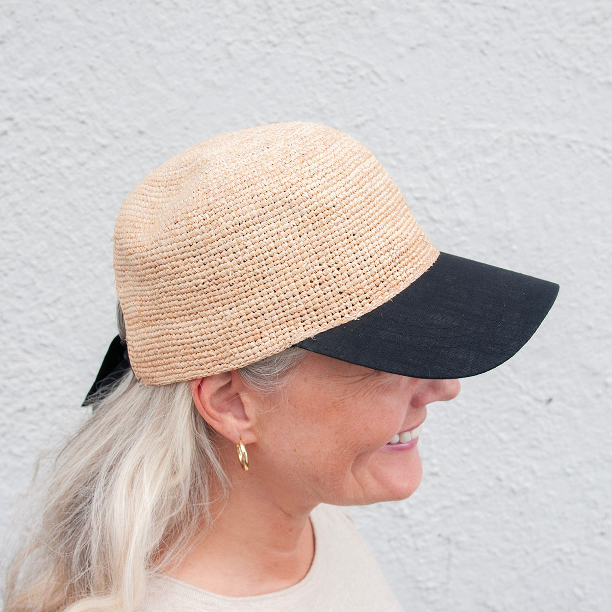 Straw hat, Natural straw cap with colored brim - black