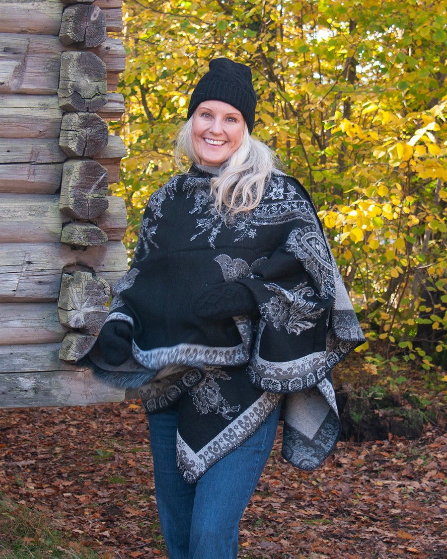 805901 Poncho paisley mønster TS16062 - svart