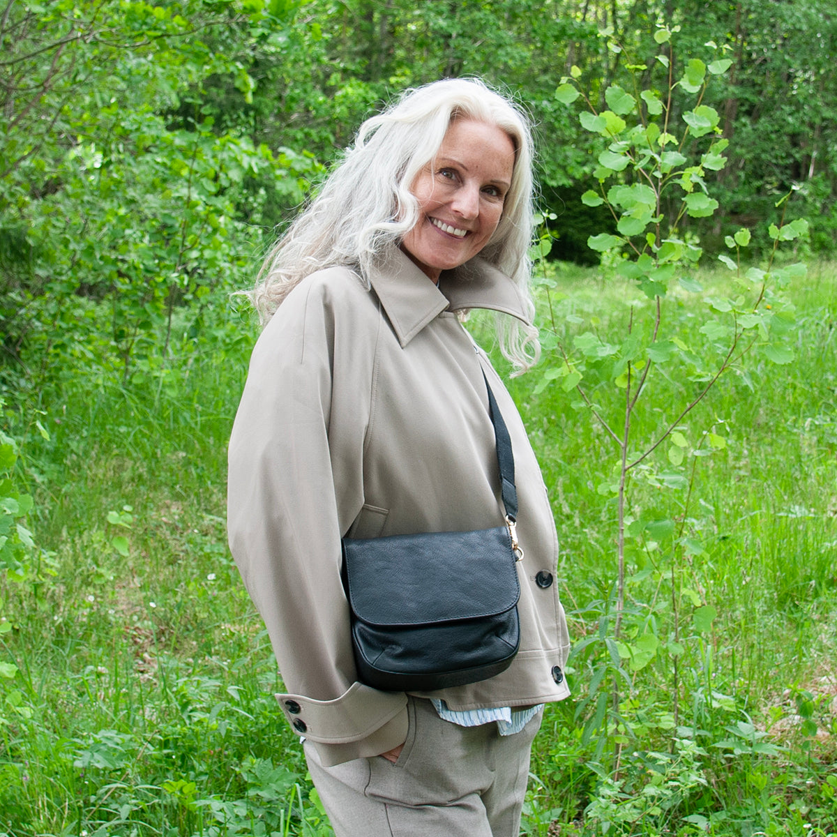 843401 Veske LEXI clutch i skinn - svart