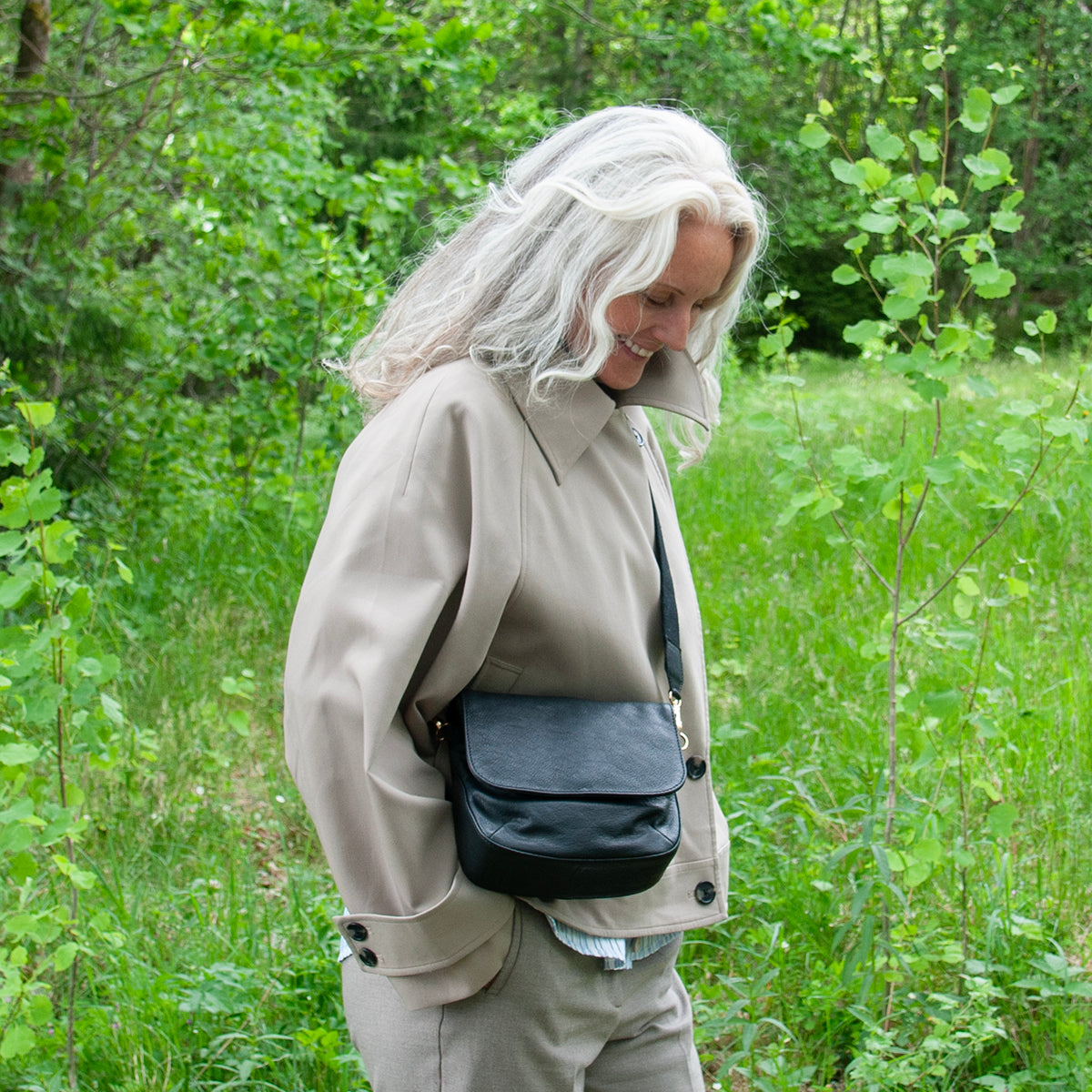 843401 Veske LEXI clutch i skinn - svart