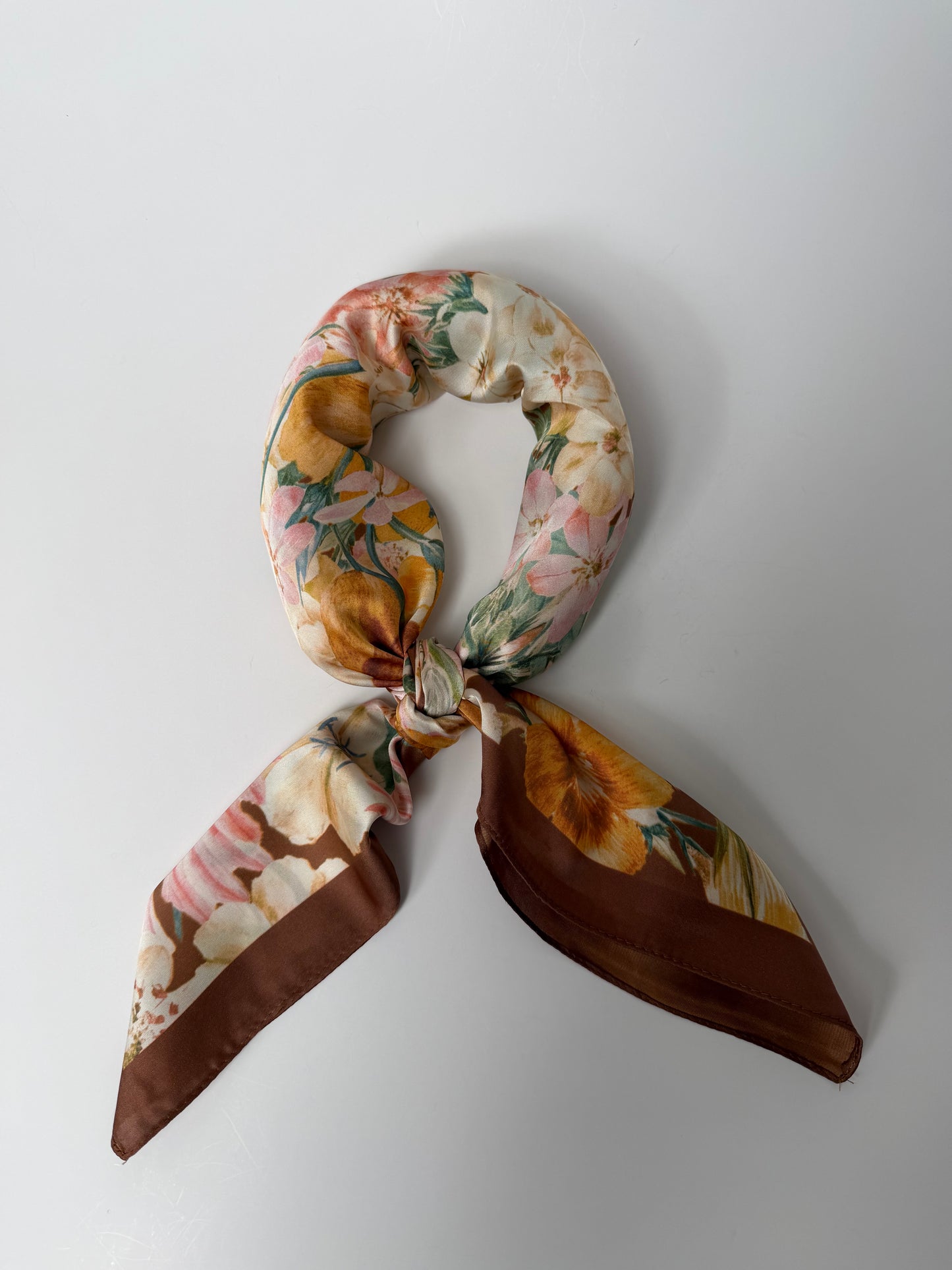 919411  Skjerf, Lite skjerf fargerikt blomsterprint - brun