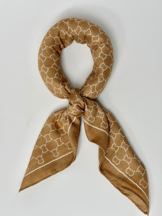 920005  Skjerf, Lite skjerf CC print matt struktur - beige