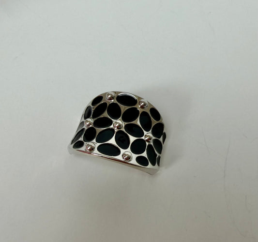 916686 Skjerf ring - Emaljeprintet skjerfring med blomster - sølv/svart