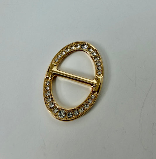 917462 Skjerf ring - Flat skjerfring oval med strass stener - gull