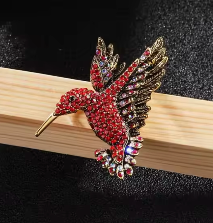 868523 Broche - Kolibri strass stener - rød